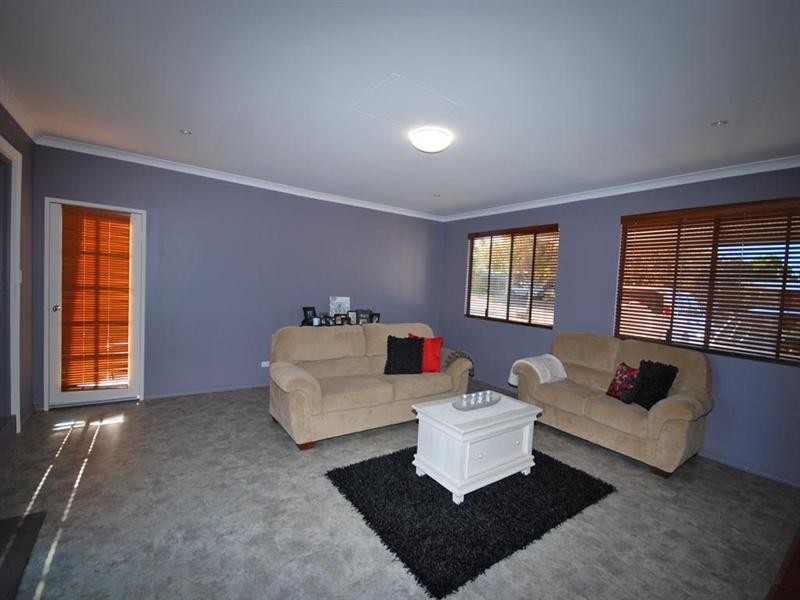 25 Hansard Street, Narrogin WA 6312