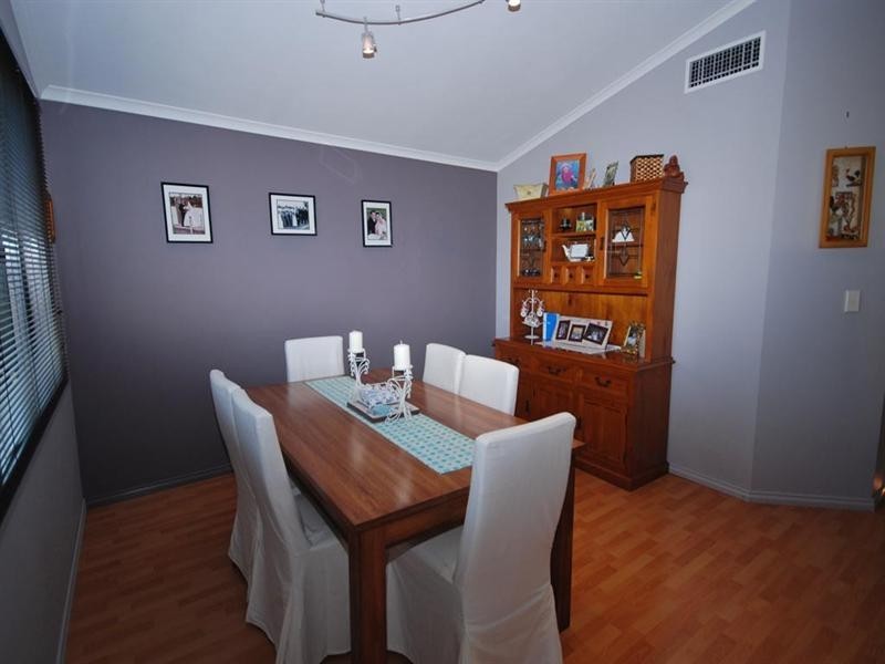 25 Hansard Street, Narrogin WA 6312