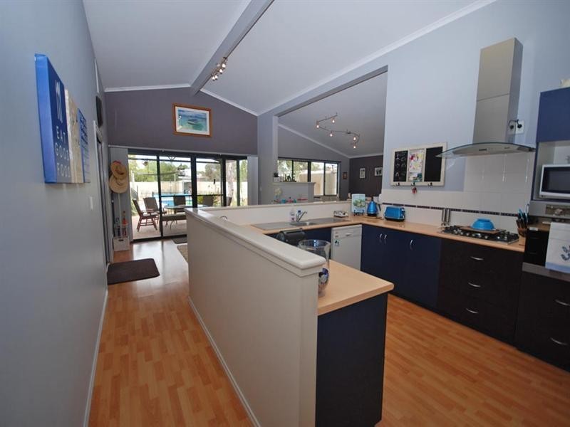 25 Hansard Street, Narrogin WA 6312