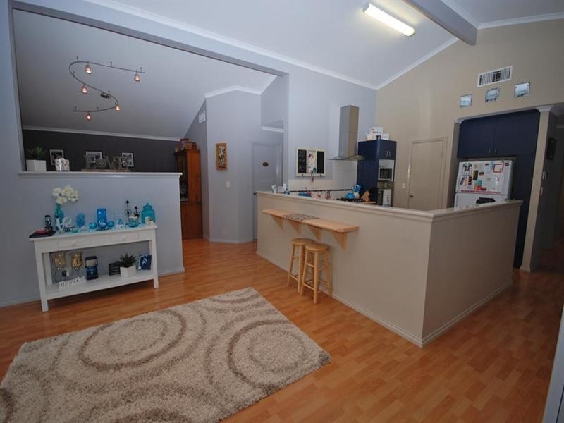 25 Hansard Street, Narrogin WA 6312