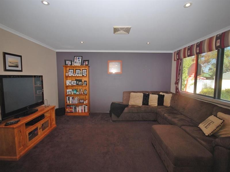 25 Hansard Street, Narrogin WA 6312