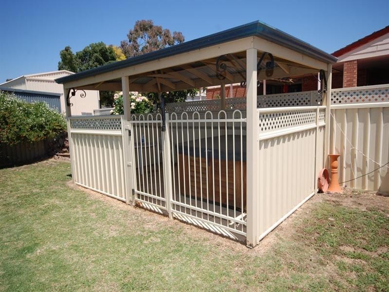 2 Sydney Hall Way, Narrogin WA 6312