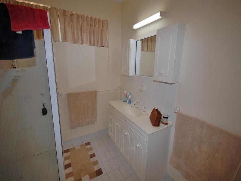 2 Sydney Hall Way, Narrogin WA 6312