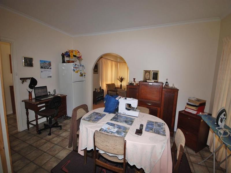 2 Sydney Hall Way, Narrogin WA 6312