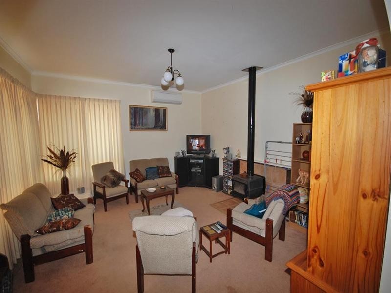 2 Sydney Hall Way, Narrogin WA 6312