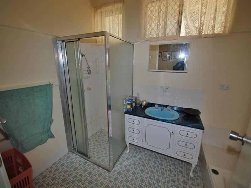 2 Sydney Hall Way, Narrogin WA 6312