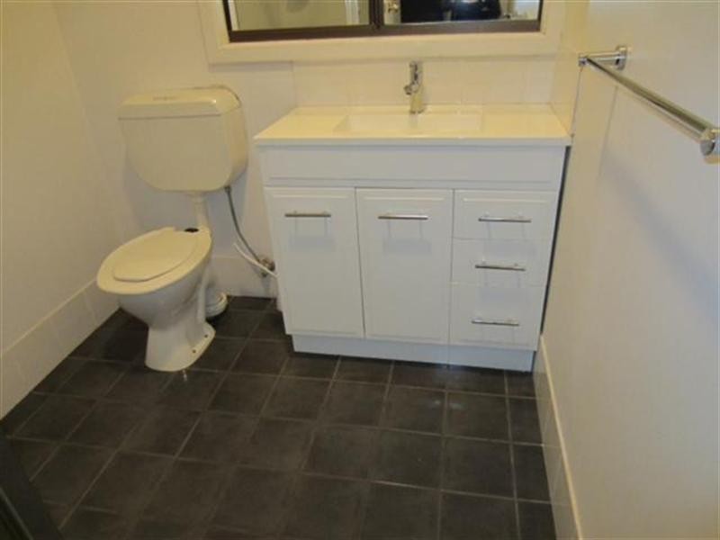 28 Doney, Narrogin WA 6312