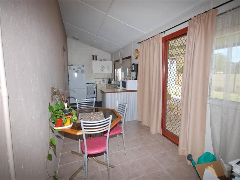 2 Fox Street, Narrogin WA 6312