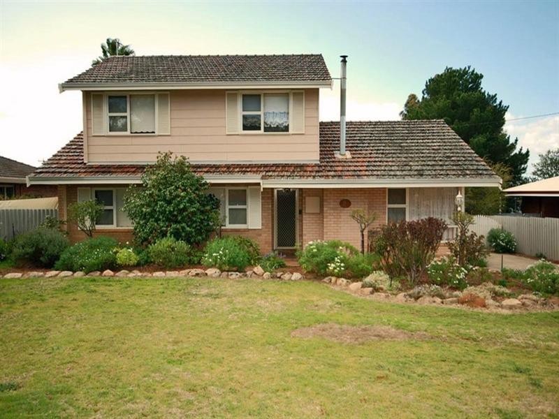 102 Ensign Street, Narrogin WA 6312