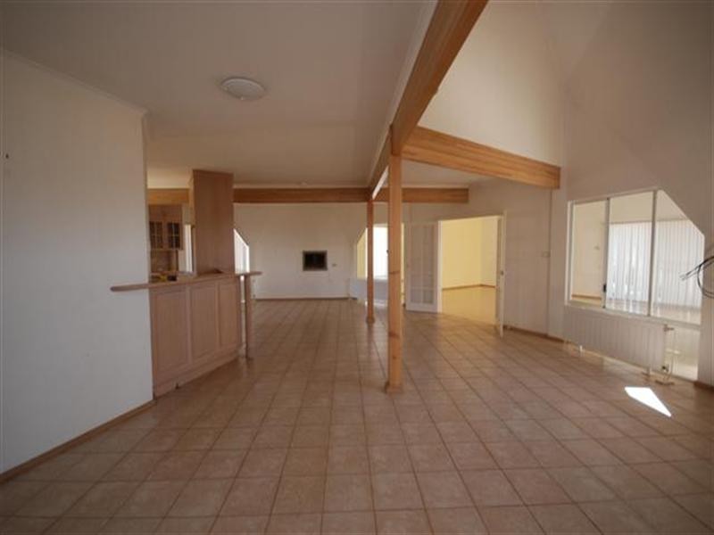 2 Graham Road, Narrogin WA 6312