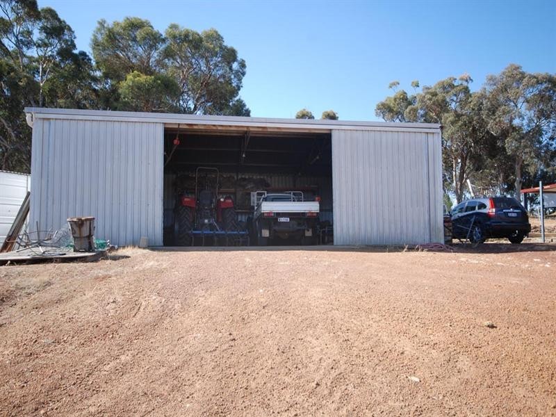 1573 Popanyinning West Road, Popanyinning WA 6309