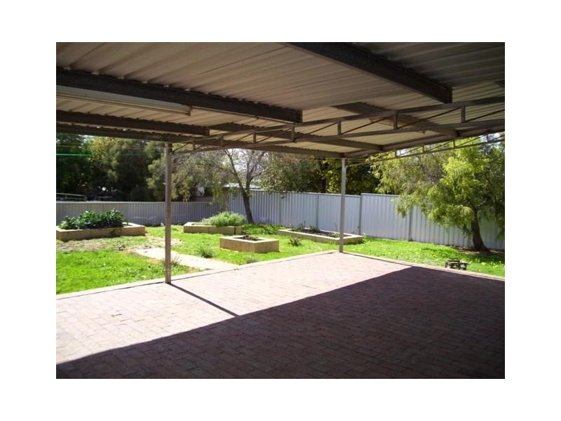 22 Lock Street, Narrogin WA 6312