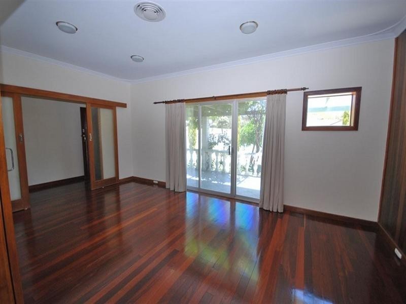 5 Sydney Hall Way, Narrogin WA 6312