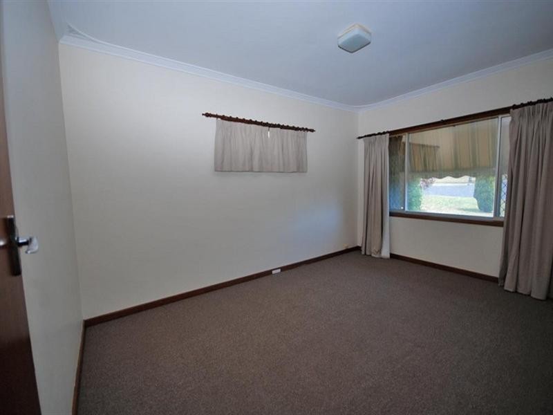 5 Sydney Hall Way, Narrogin WA 6312