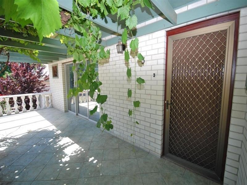 5 Sydney Hall Way, Narrogin WA 6312