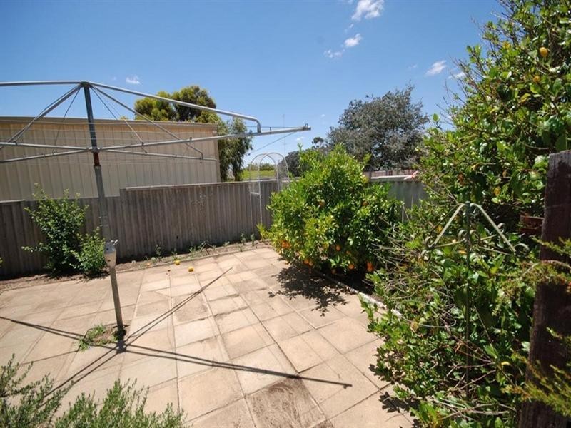 5 Sydney Hall Way, Narrogin WA 6312