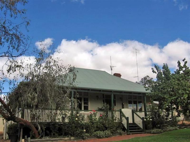 73 Williams Road, Narrogin WA 6312