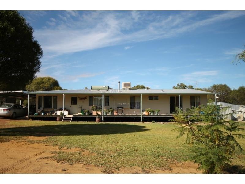 113 Clifford Street, Cuballing WA 6311