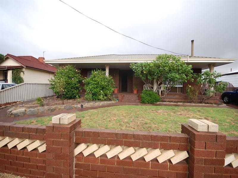 7 May Street, Narrogin WA 6312