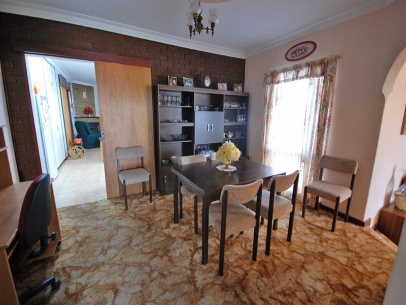 7 May Street, Narrogin WA 6312