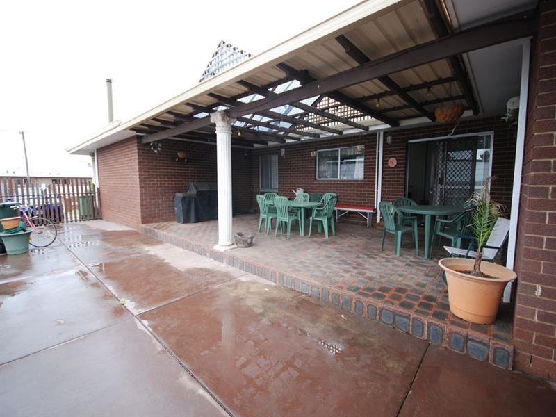 7 May Street, Narrogin WA 6312