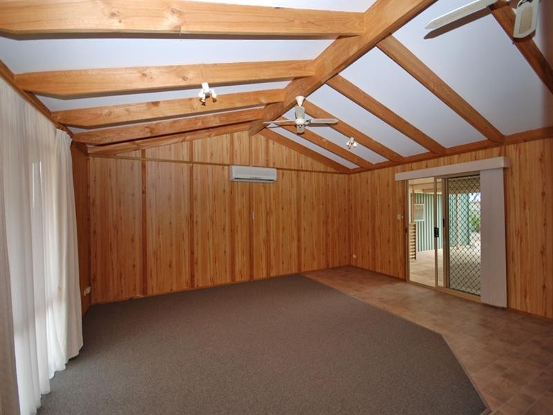 16 Fry Street, Williams WA 6391