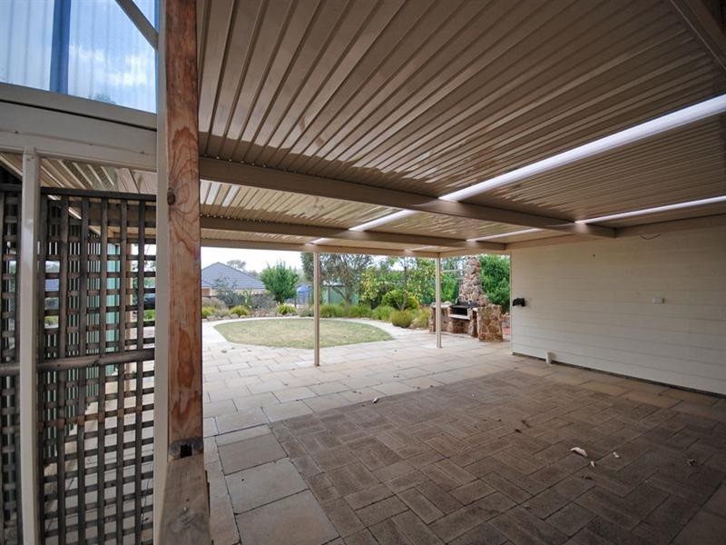 16 Fry Street, Williams WA 6391