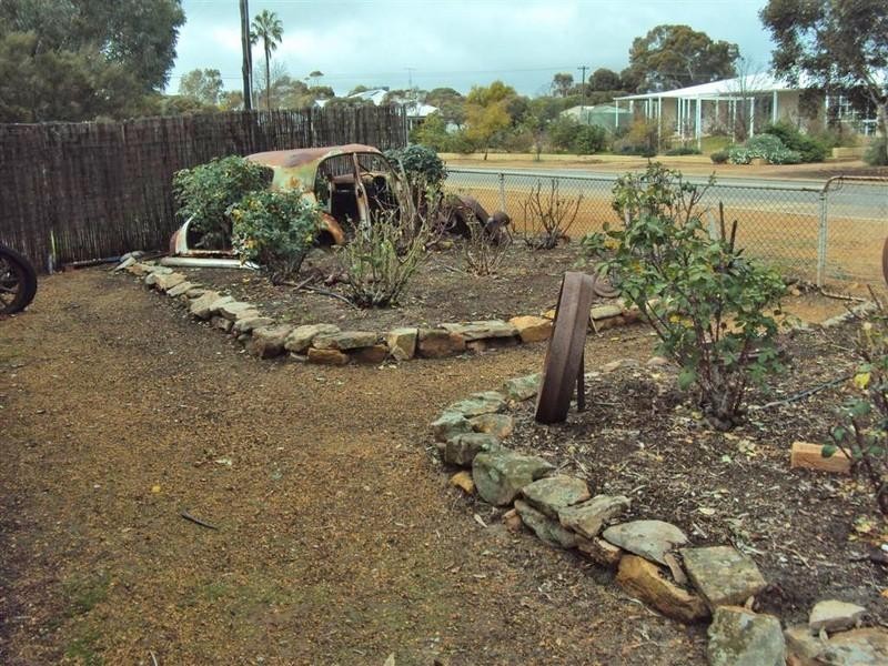 15 Johnston Street, Wickepin WA 6370