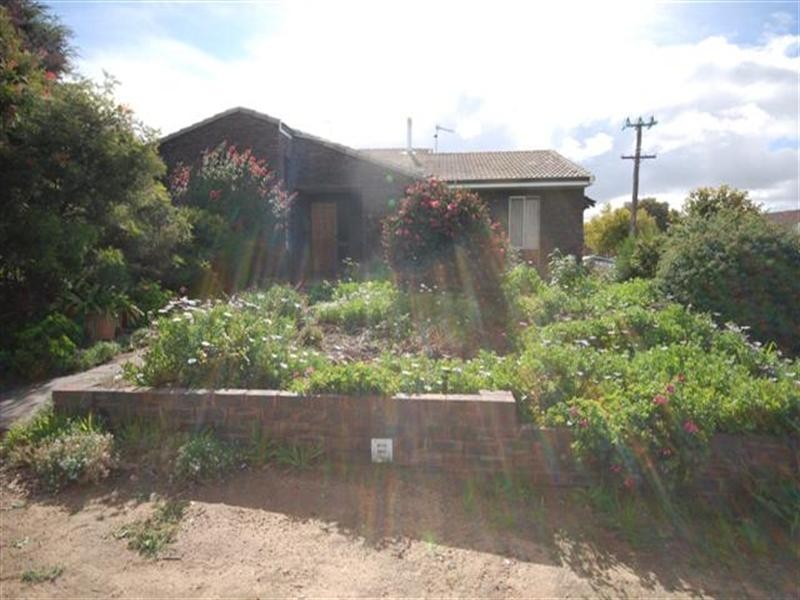 2 Hough Street, Narrogin WA 6312