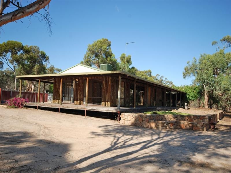 25 Kelvin Street, Pingelly WA 6308