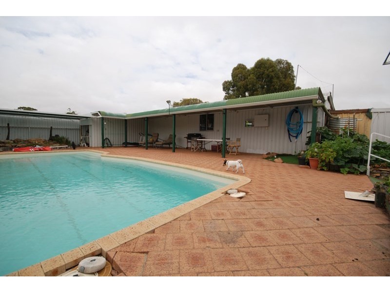 88 Wogolin Road, Wickepin WA 6370