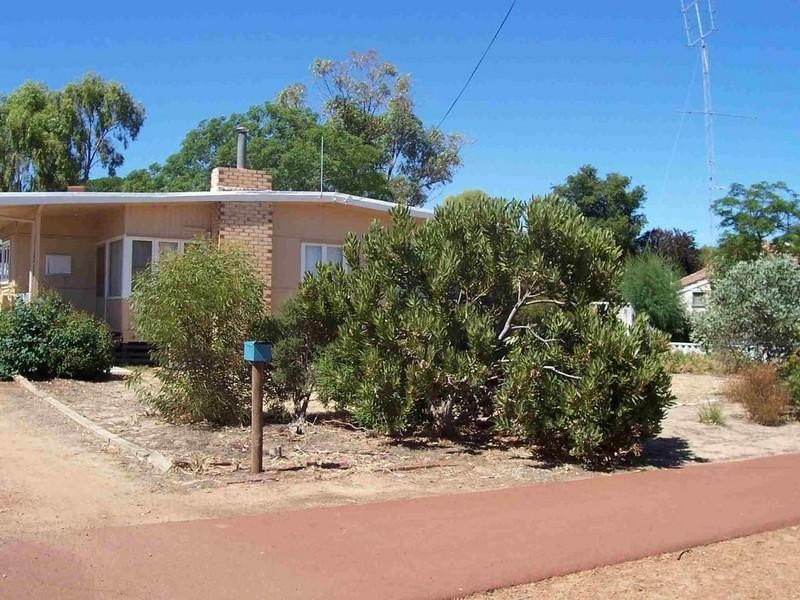 66 Bannister Street, Narrogin WA 6312