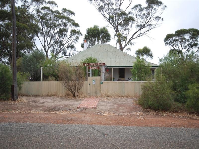 25 Richter Street, Wickepin WA 6370