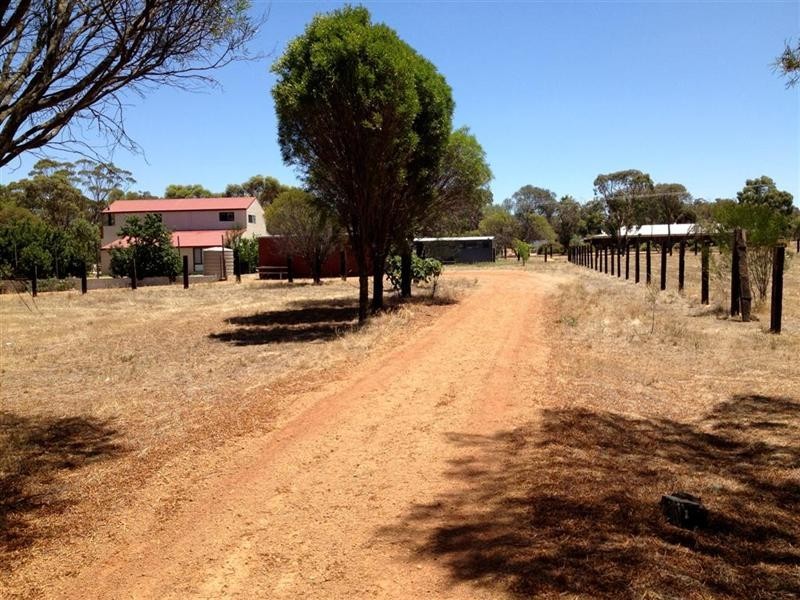 51 Alton Street, Cuballing WA 6311