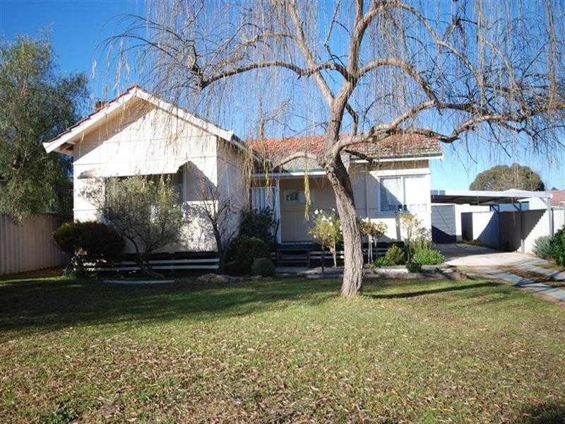74 Bannister Street, Narrogin WA 6312
