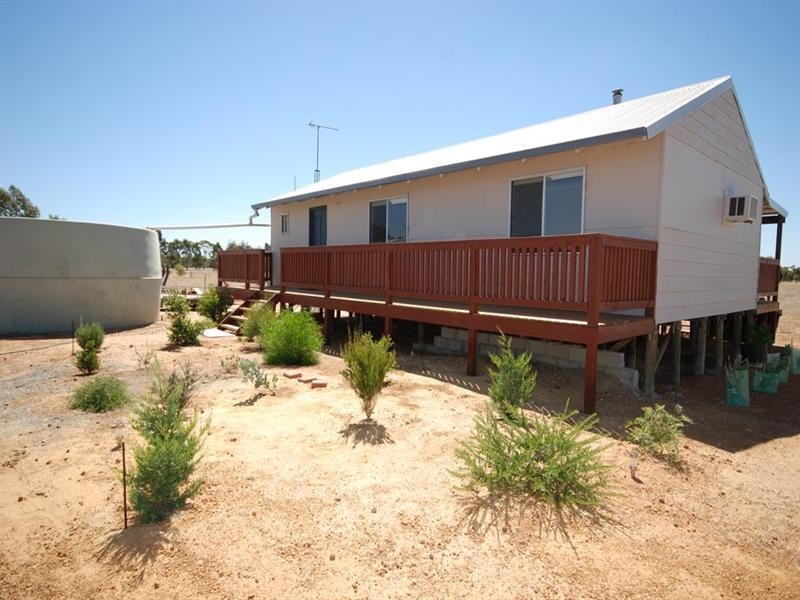 69 East Popanyinning Road, Popanyinning WA 6309