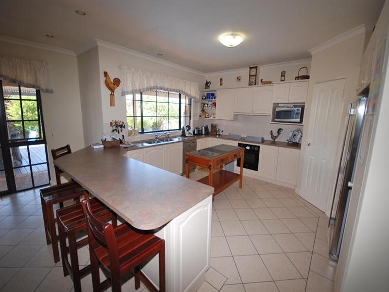 12 Fry Street, Williams WA 6391