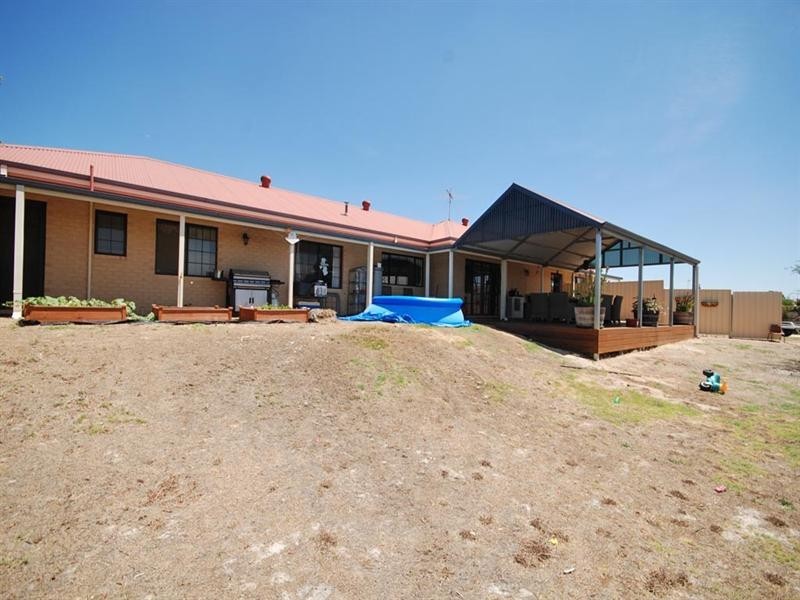12 Fry Street, Williams WA 6391