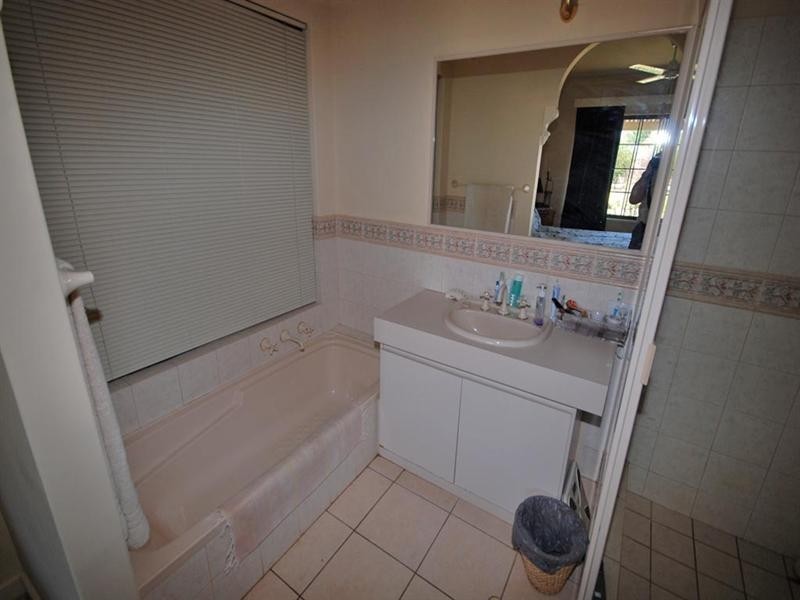 12 Fry Street, Williams WA 6391