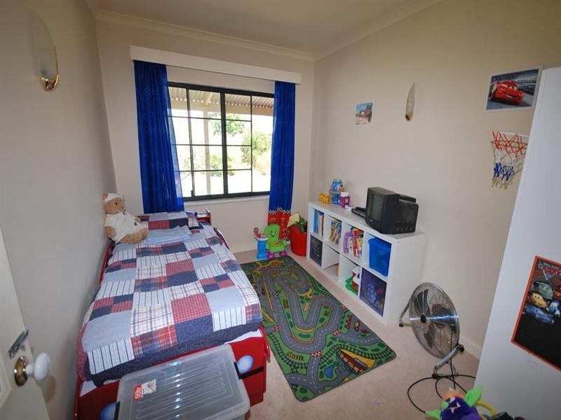 12 Fry Street, Williams WA 6391