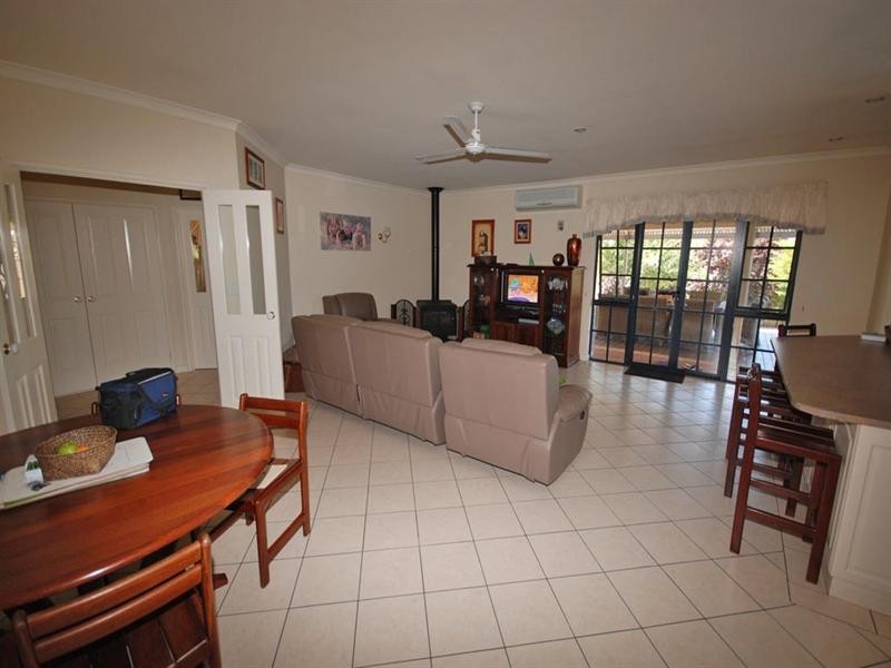 12 Fry Street, Williams WA 6391