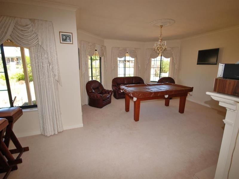 12 Fry Street, Williams WA 6391