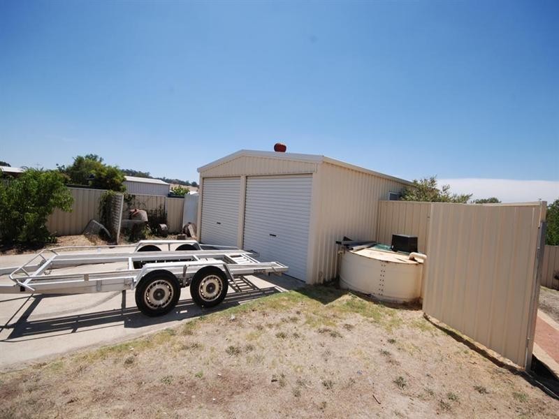 12 Fry Street, Williams WA 6391