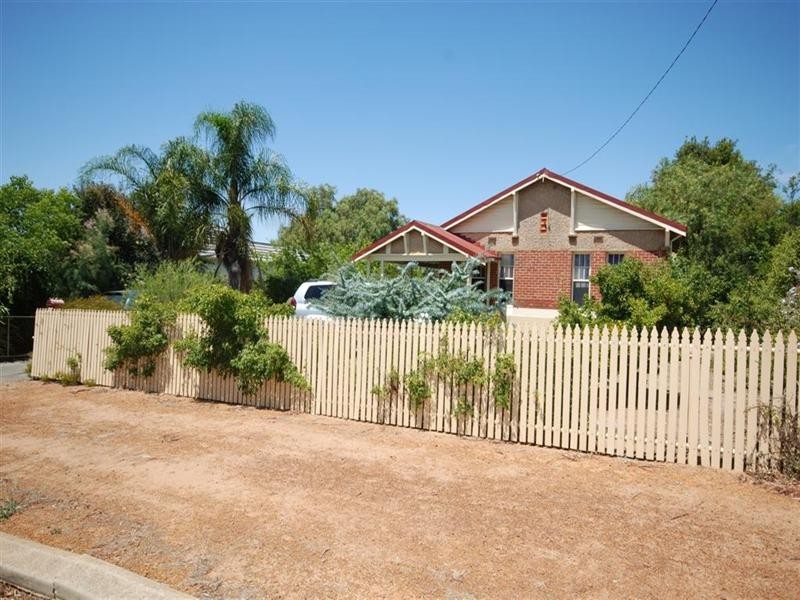33 Furnival Street, Narrogin WA 6312