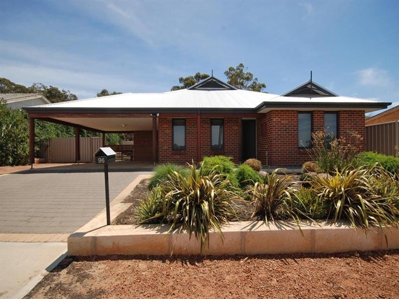 96 Forrest Street, Narrogin WA 6312