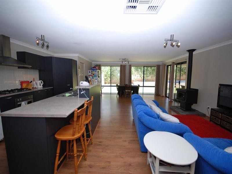 96 Forrest Street, Narrogin WA 6312