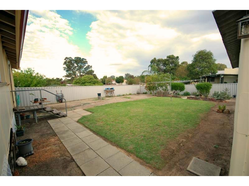145 Clayton Road, Narrogin WA 6312
