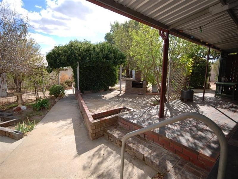 22 Argus Street, Narrogin WA 6312