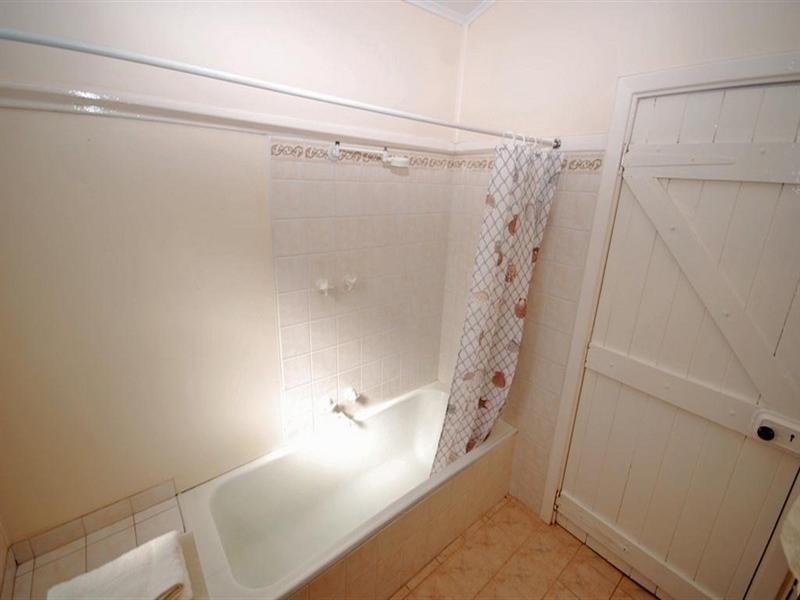 53 Clayton Road, Narrogin WA 6312