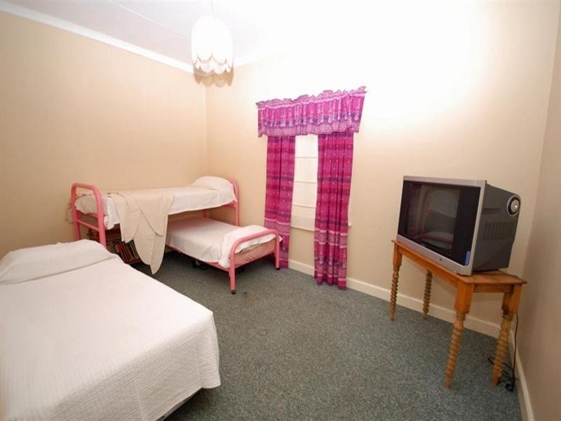 53 Clayton Road, Narrogin WA 6312